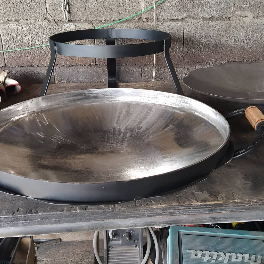 Tacho com Bordas 55cm Original em Aço de Carbono Alças de Ferradura